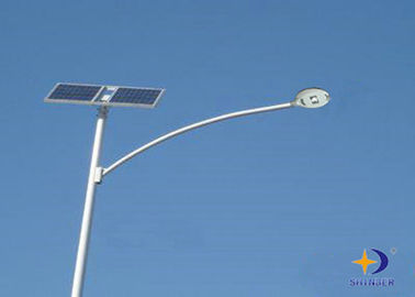 100 วัตต์ LED ไฟถนนพลังงานแสงอาทิตย์ด้วยมุมยิงแสง 0-90 ปริญญา / ขั้วโลกสีขาว