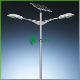 ajustable IP65 70W เย็นสีขาวสูงแผงพลังงานแสงอาทิตย์ไฟถนนพลังงานแสงอาทิตย์