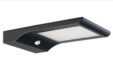 Ra85 110 - 240V IP65 พลังงานแสงอาทิตย์ LED ไฟถนน / ซัง LED โคมไฟถนน