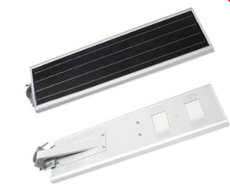 6m สูง 12W ไฟร้อน White Bridgelux IP66 กลางแจ้งแบบบูรณาการพลังงานแสงอาทิตย์ไฟถนน