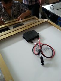 กลางแจ้งราคาถูกแผงพลังงานแสงอาทิตย์ / Polycrystalline แผงเซลล์แสงอาทิตย์สำหรับน้ำร้อน