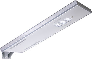 3300lm แบบบูรณาการพลังงานแสงอาทิตย์ไฟถนนไฟ 24AH / 12V สำหรับการ์เด้น